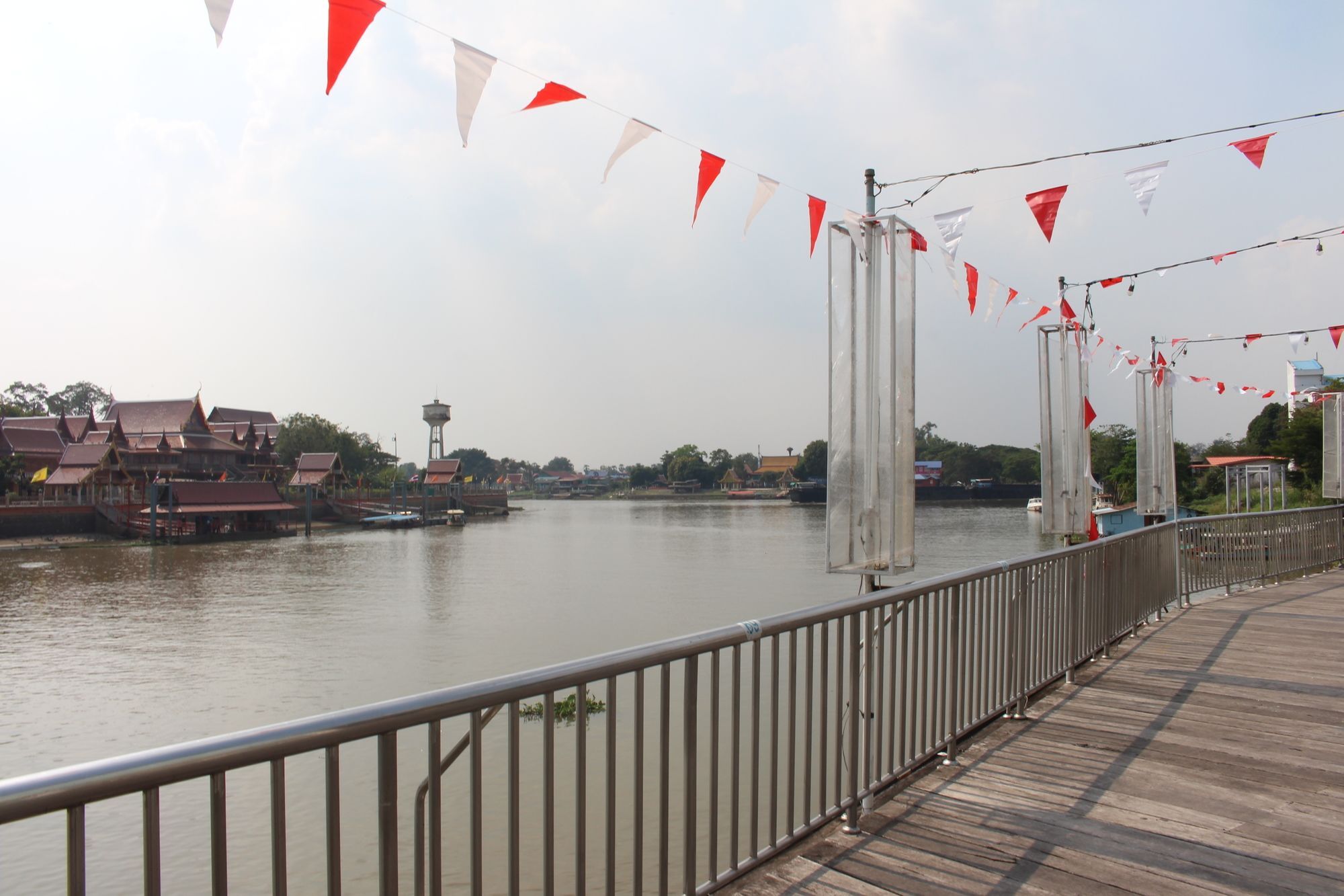 Ayutthaya River View Hotel Extérieur photo